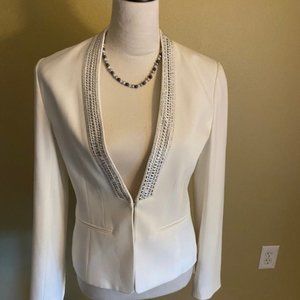 White and Sliver Stunning pant suit